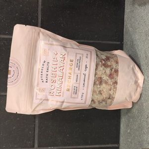 Afterglow Bath Salts Rosehip & Himalayan Coconut Rose